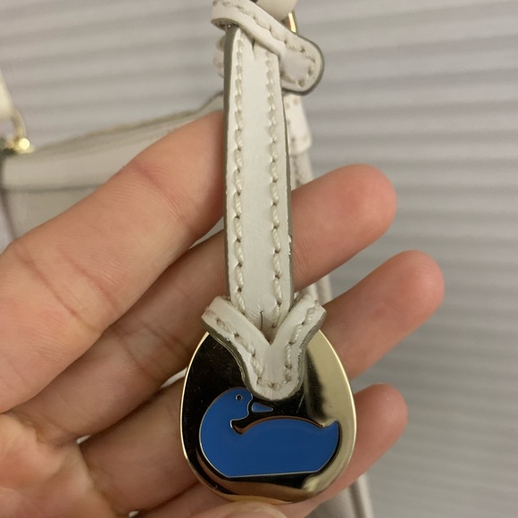 Dooney and Bourke Letter carrier - Picture 8 of 10